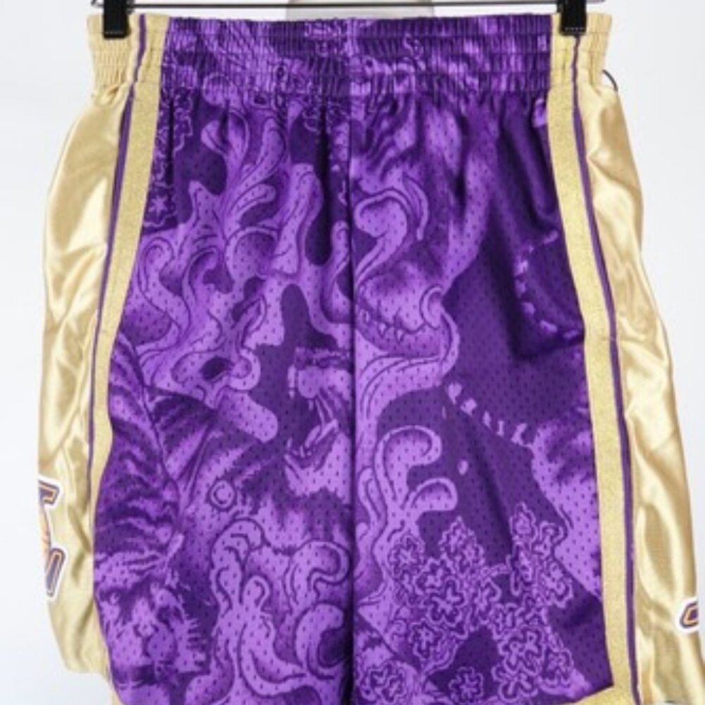 LA Lakers Year of the Tiger NBA Swingman Shorts Men's Small Mitchell & Ness